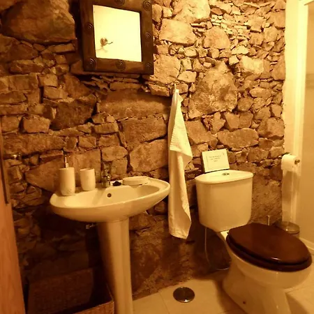 Quinta D'alegria With Large Swimming Pool Near Coimbra Holiday home *