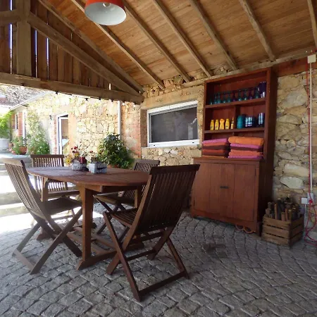 Holiday home Quinta D'alegria With Large Swimming Pool Near Coimbra Carapinha